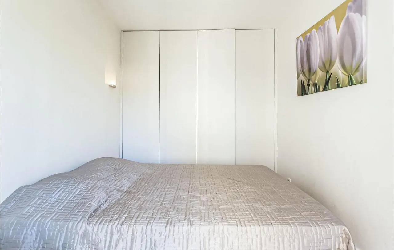 Nice Apartment In Cannes With Wifi 0*,