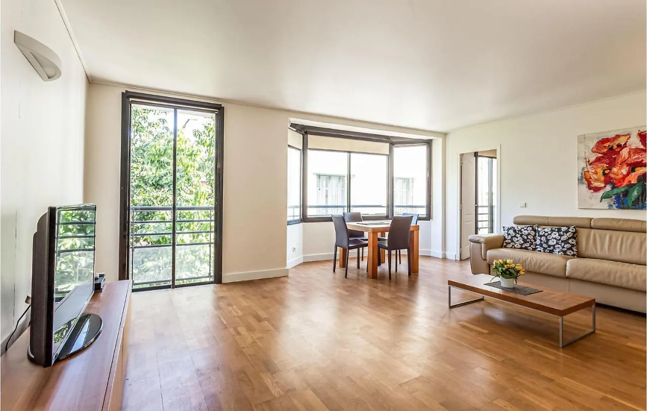 Nice Apartment In Cannes With Wifi